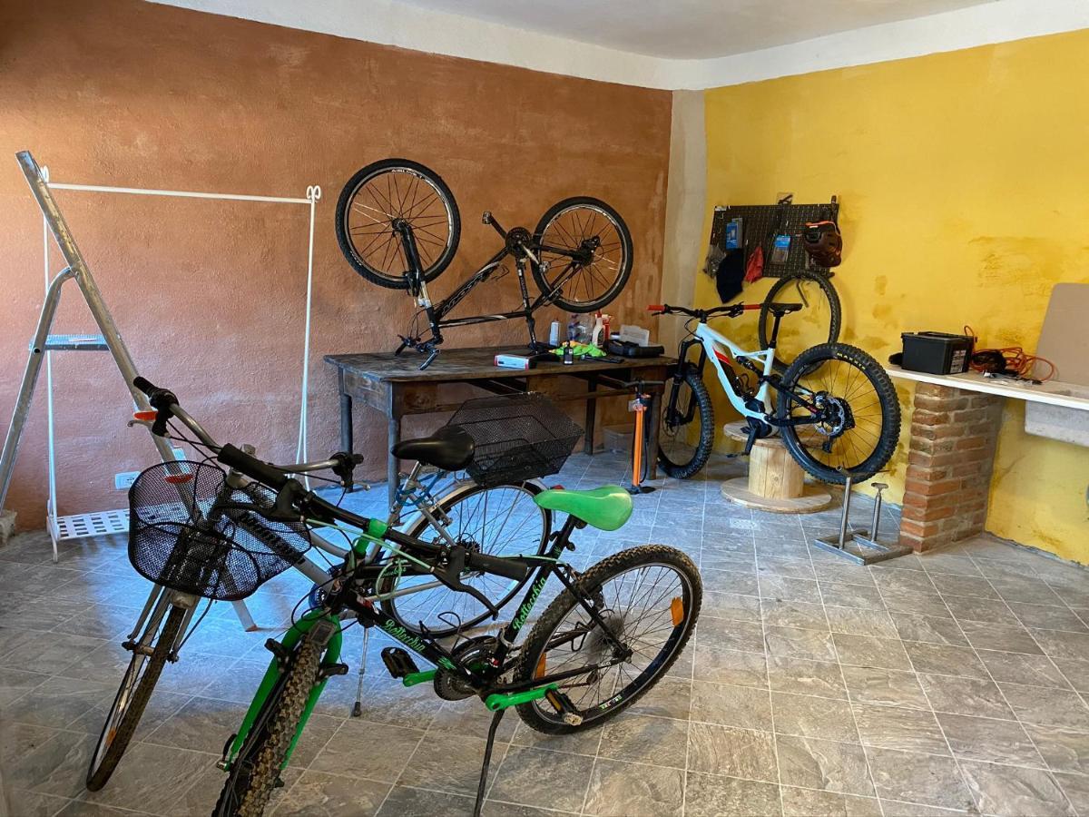 Cascina Boschetto Bed and Breakfast Saliceto Exteriör bild